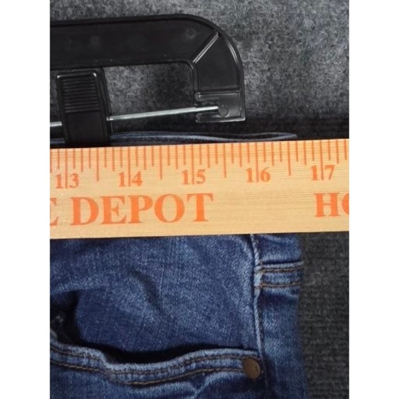 Judy Blue Jeans Women's Size 15/32 Capri Fit Distressed Blue Denim Casual Work‎ - Picture 7 of 10